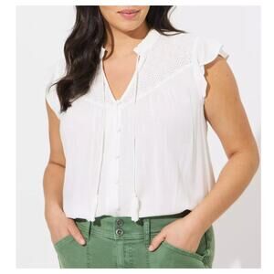 Torrid White Cloud Dancer Rayon Slub Crochet Detail Tie-Front Blouse Top Size 2X